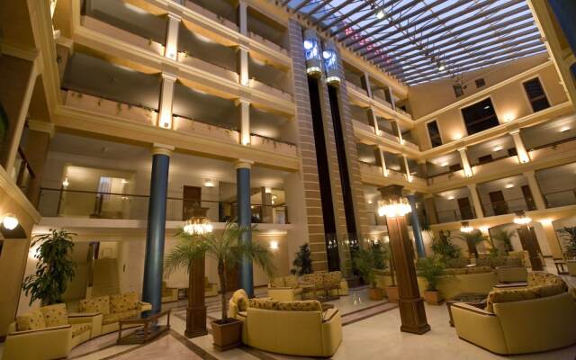 Russia Hotel (Цахкадзор) вид на фасад