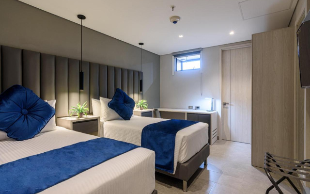 4 Sur Hotel