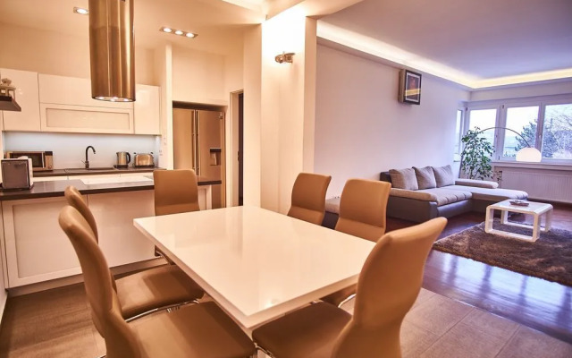 Alpha Residence