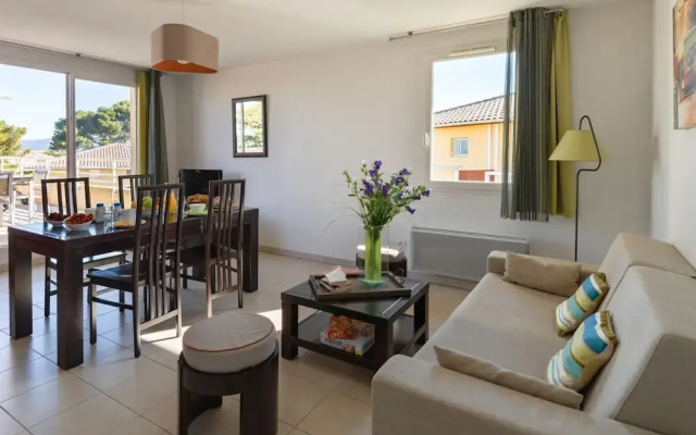 Nice Apartment With Terrace and sea View