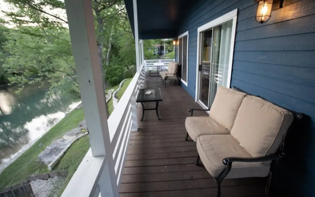 Water Haus, Daily Rental, 12 Guests