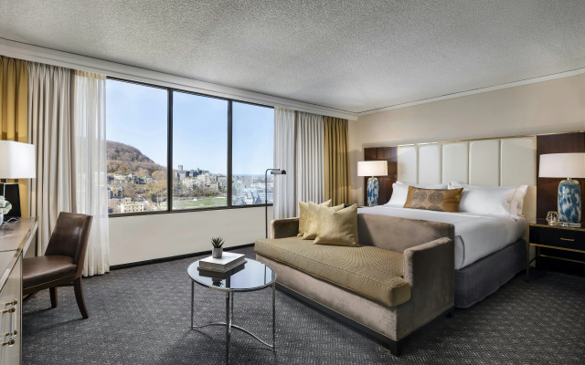 Hotel Omni Mont-Royal