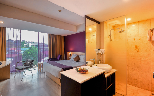 Grand Edge Hotel Semarang