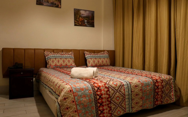 Grand Suites Hotel