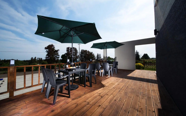 Jeju Poeta Pension