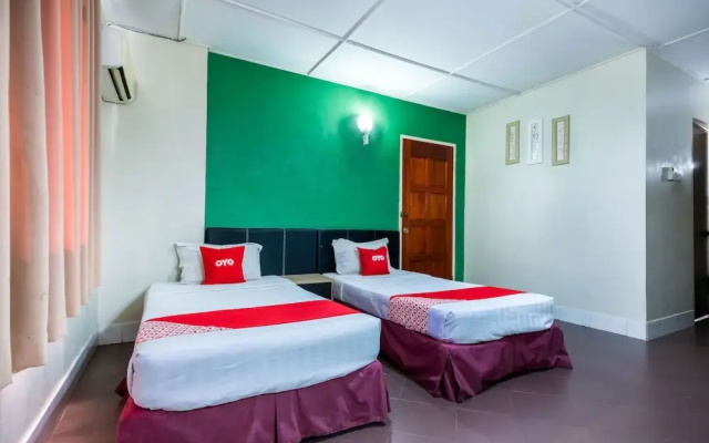 OYO 89997 Kurnia Hotel