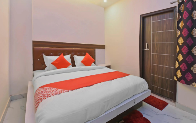 OYO 19134 The Signature Hotel
