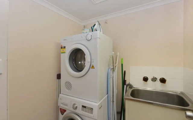 Paringa Beachfront Apartments