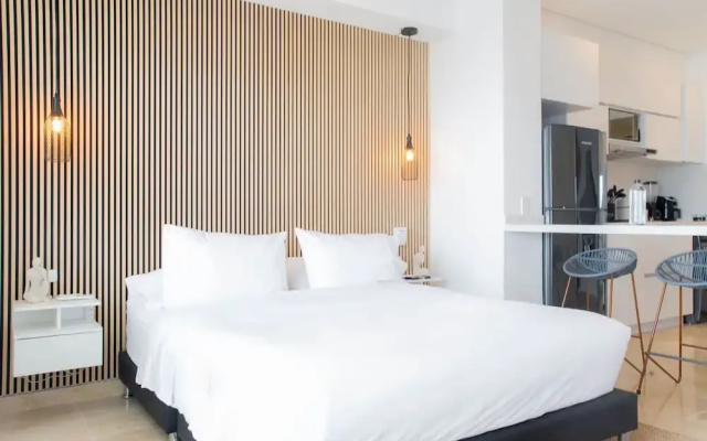 w Phenomenal Loft With Balcony in Crespo