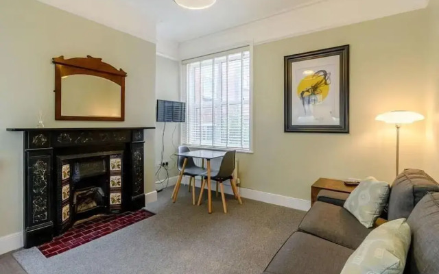 Ground Floor Apartment Beverley House