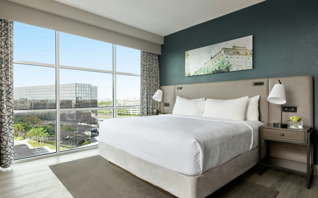 Отель Alba Tampa, Tapestry Collection by Hilton