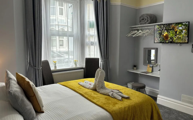 Calm Sea Guesthouse