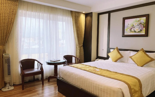 Hoang Minh Chau Ba Trieu Hotel