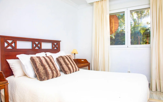 OleHolidays Jardines de Marbella Club