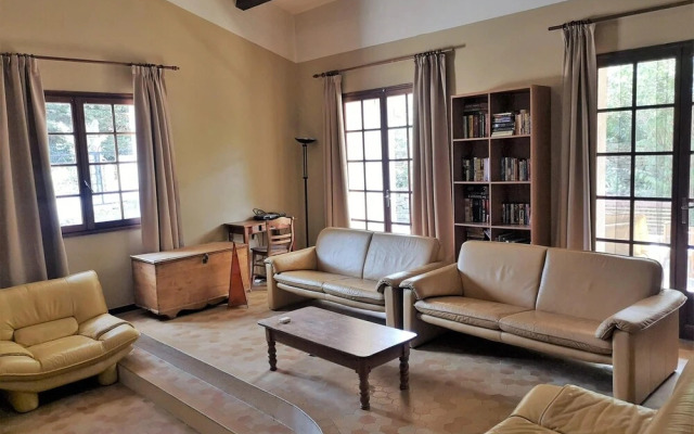 Child-friendly Villa With Pool