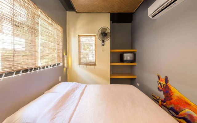 MNL Beach Hostel Boracay