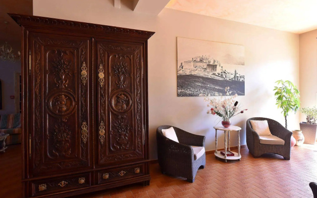 Hôtel Cyrnea