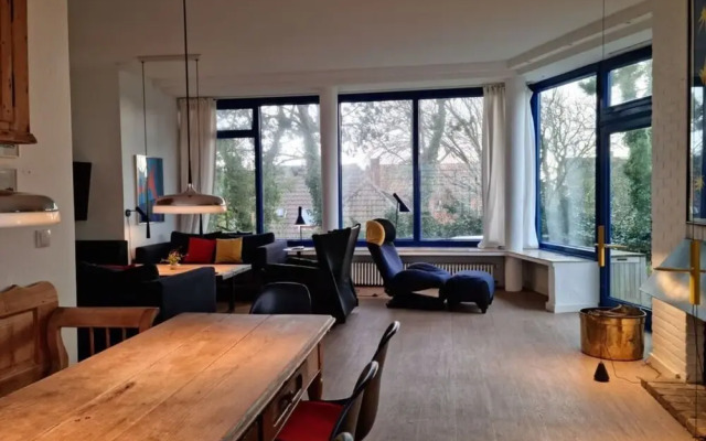 The Blue House Modern Retreat