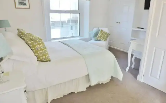 Tides Reach Guest House