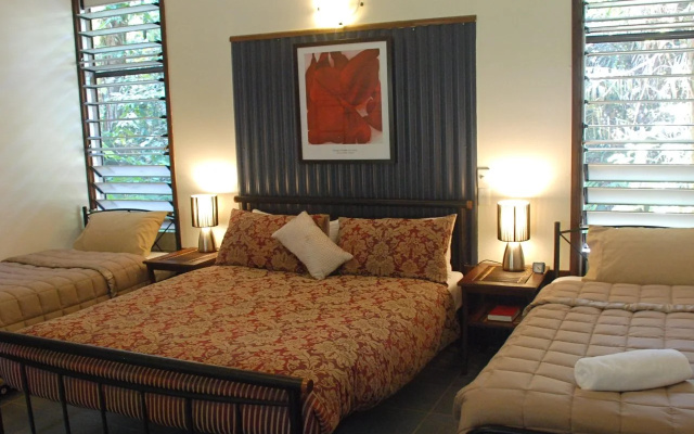 Heritage Lodge