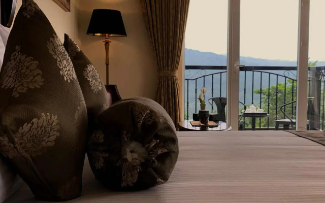 Montrose Golf Resort & Spa