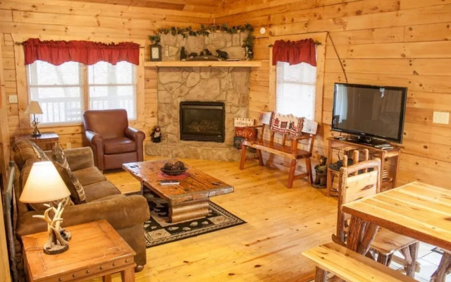 201 Southern Charm - 4 Br Cabin