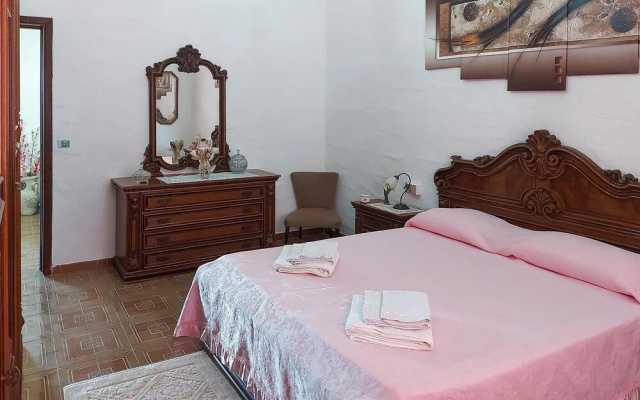 Beautiful Home in Gonnesa With 2 Bedrooms