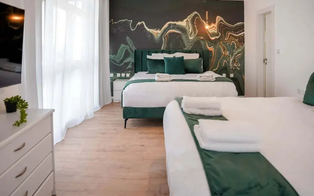 YalaRent Ivy Villa with Private Pool