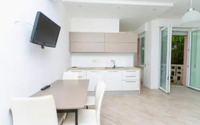 M215 - Marcelli, nuovo bilocale in residence con piscina