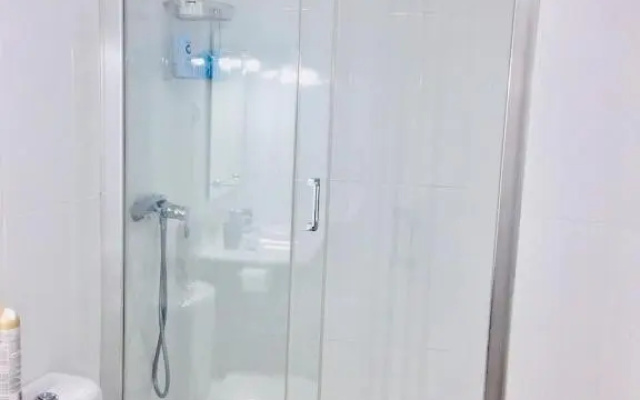 Studio apartment Vicente Blasco Ibáñez, 127