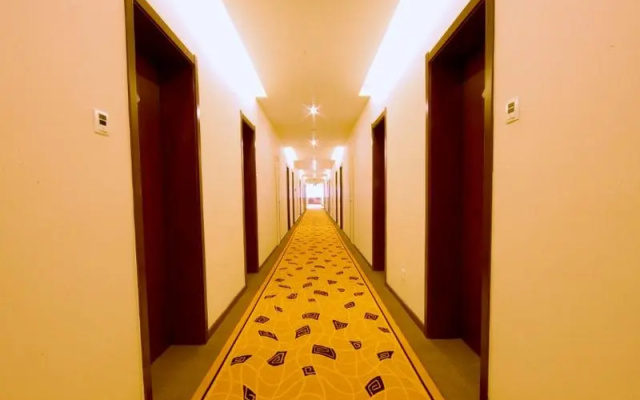 Dunhuang Jinye Hotel