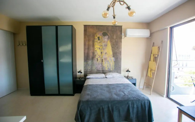 Joanna's studio (Rafina port)