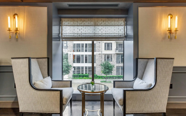 Cambria Hotel Houston Downtown Convention Center