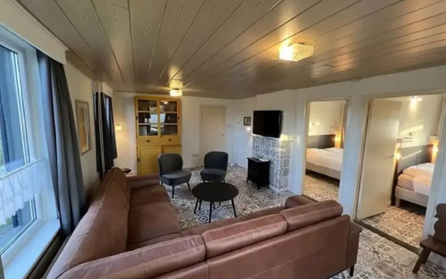 Farmhouse in Nederweert Near Canal Trails