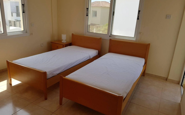 SeaBreeze Villas with Private Pool by TrulyCyprus