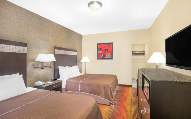 Days Inn By Wyndham Brooksville/Dade City