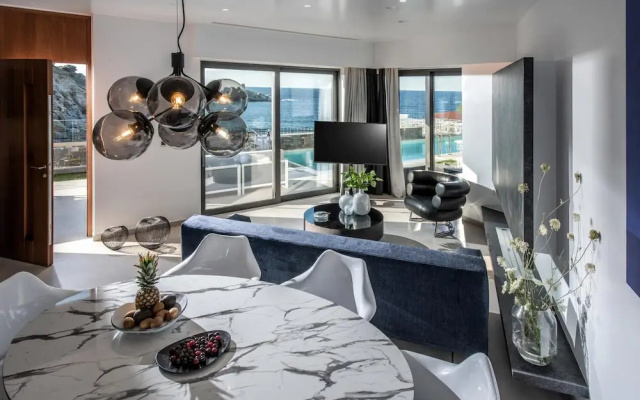 Made By The Sea Villas 17 Bdrm