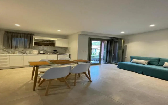 Anax Apartments