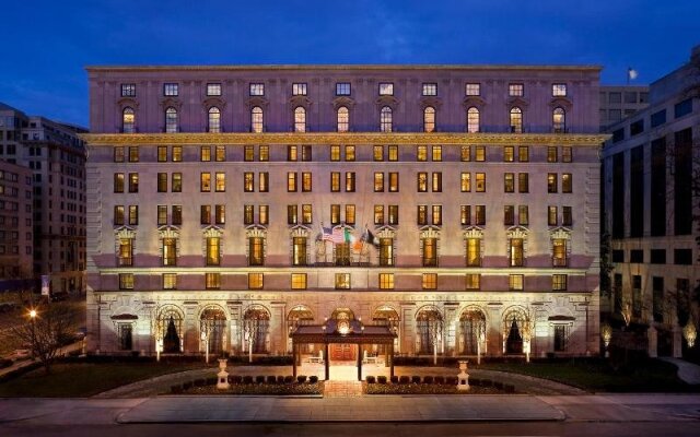 Отель The St. Regis Washington, D.C. вид на фасад