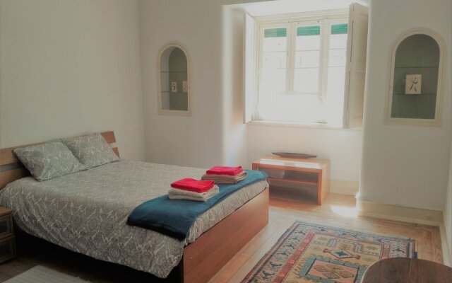 Отель Landmark Guest House комната для гостей