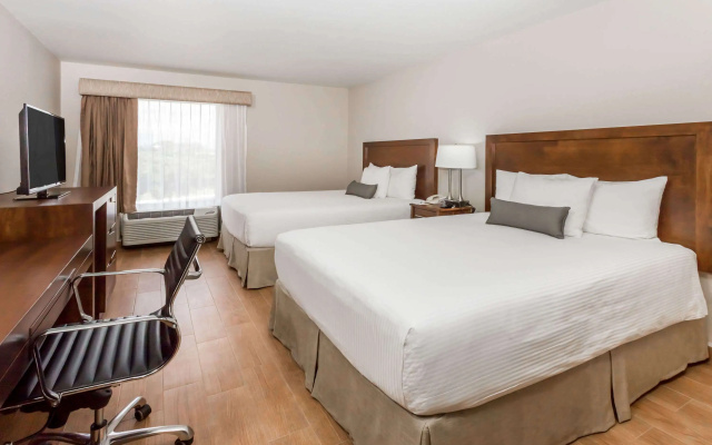 Baymont Inn and Suites Lazaro Cardenas