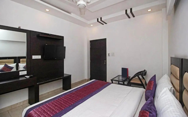Fabhotel Arihant Inn