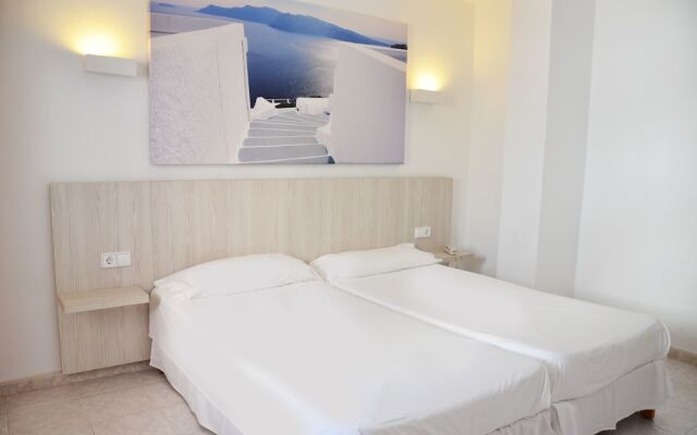 Отель Apartamentos Panoramic вид на фасад