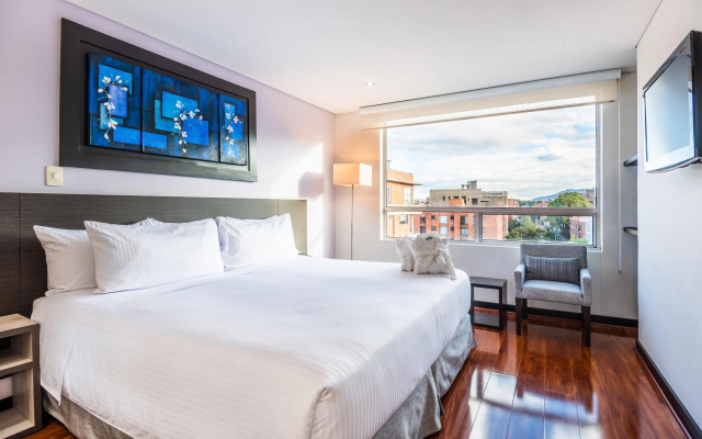 One Sixteen Hotel