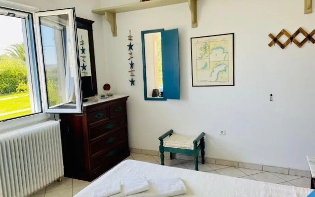 Lemnos Retreat Villa-250m from the Beach 1km from Diapori