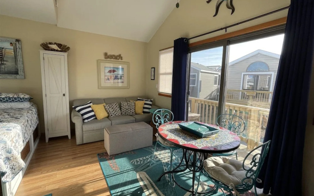 7 Safe Harbor Studio Bedroom Condo by RedAwning