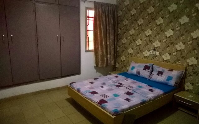 Residence M&N Bounoumin in Abidjan, Cote d'Ivoire from 56$, photos, reviews - zenhotels.com