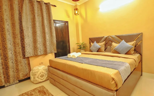 Roomshala 101 Lakshmi Residency