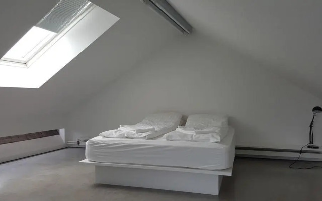 37 Apartments