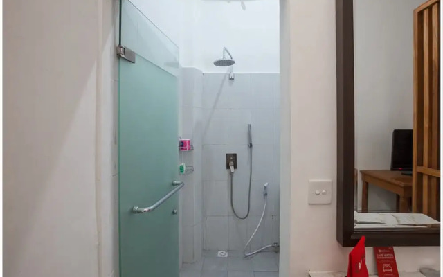 RedDoorz near Padang Galak Beach